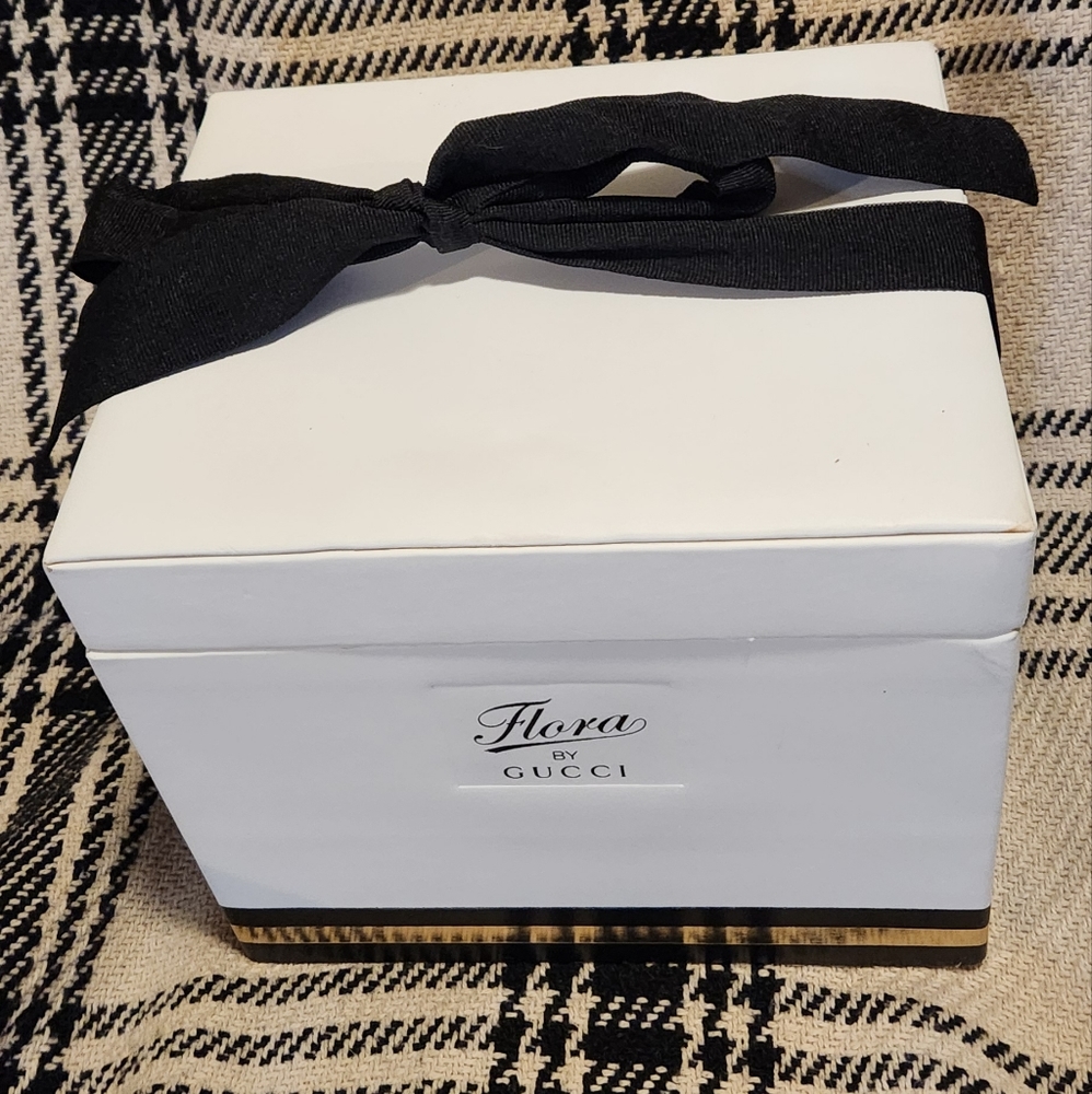 Gucci box - Picture 3 of 5